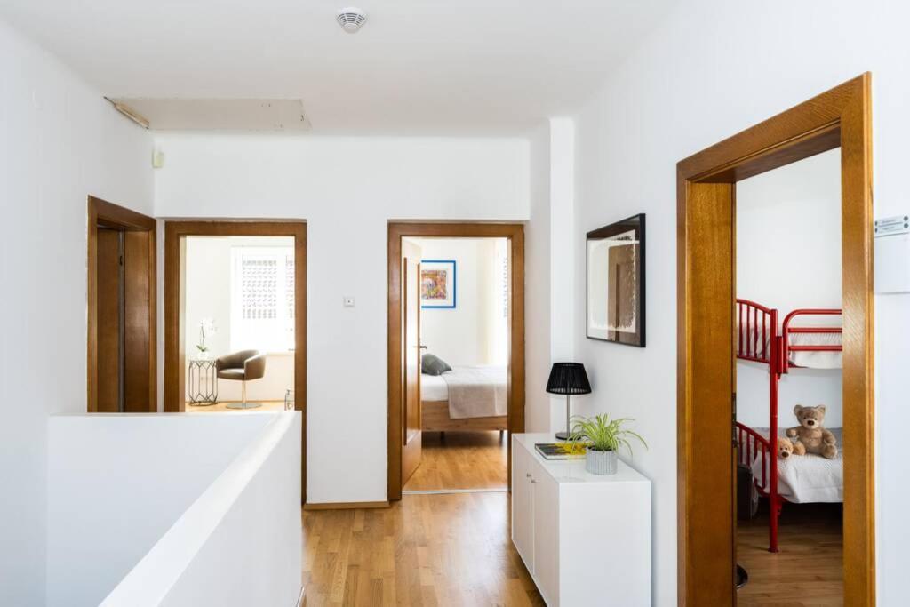 Schoenes Ferienhaus Mit Garten เพิร์ทชาค อัม เวิร์ทเทอร์ซี ภายนอก รูปภาพ