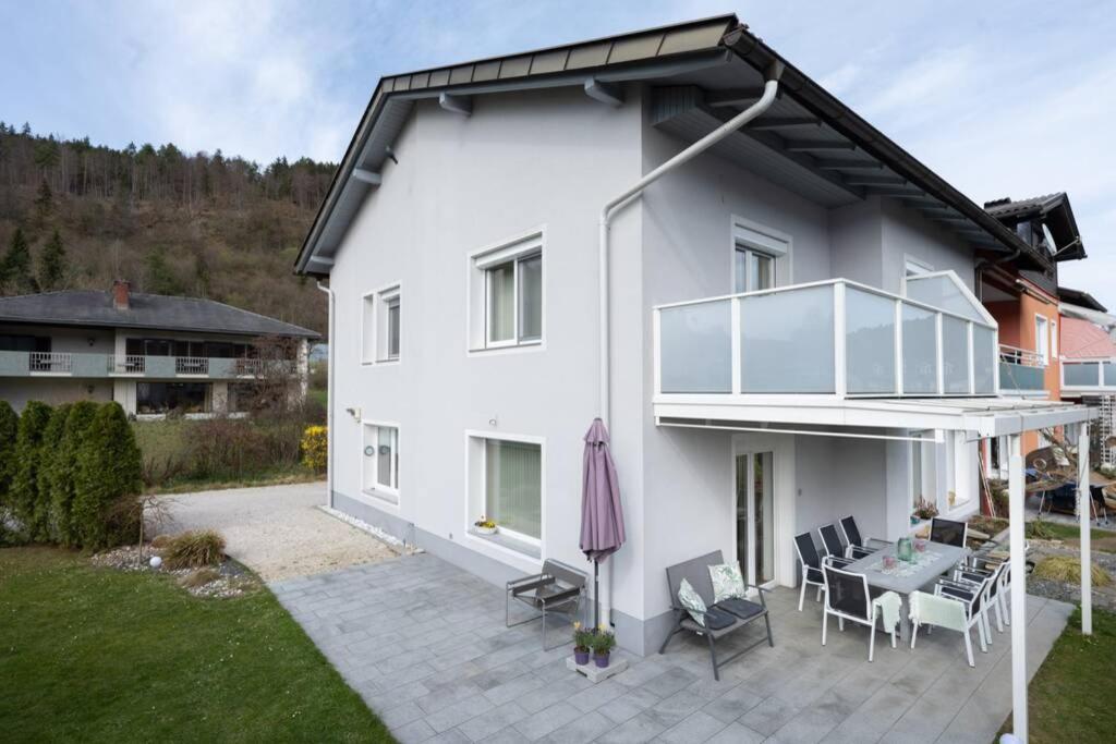Schoenes Ferienhaus Mit Garten เพิร์ทชาค อัม เวิร์ทเทอร์ซี ภายนอก รูปภาพ